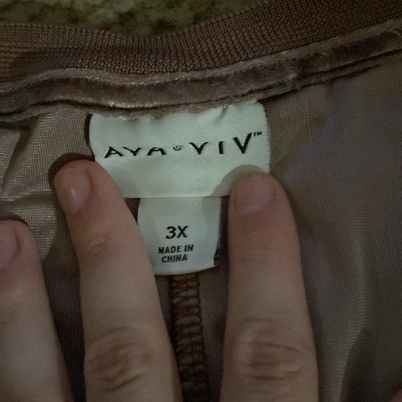 Rose gold velvet tee - Picture 2 of 2